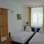 Zimmervermietung Fasching 3* Sankt Poelten