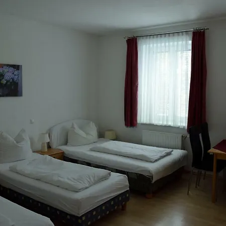 Zimmervermietung Fasching 3* Sankt Poelten
