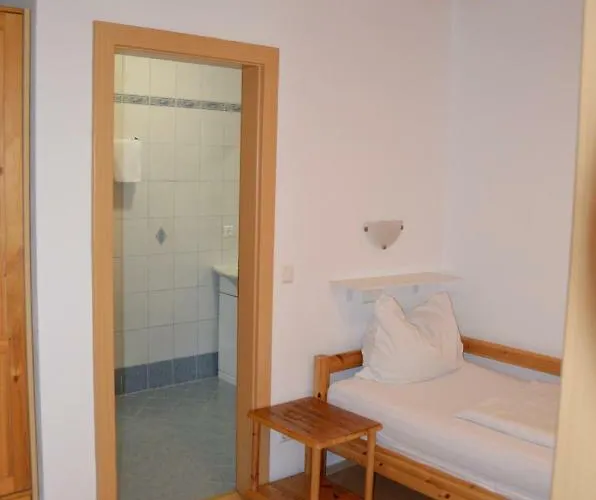 Zimmervermietung Fasching Guest house Sankt Poelten